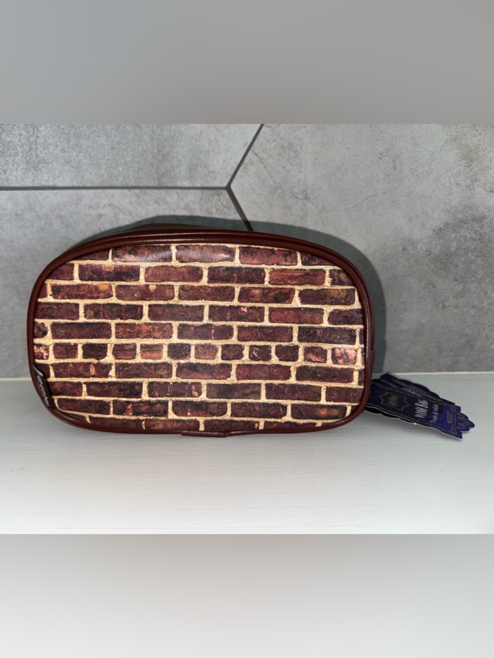 NWT Mad Beauty Harry Potter Platform 9 3/4 Cosmetic Makeup Bag - Picture 3 of 14